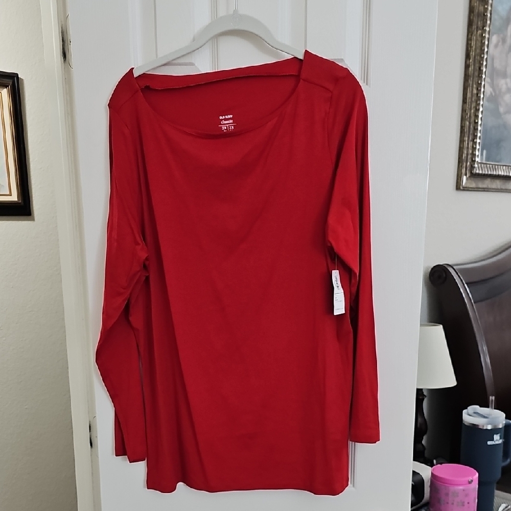 Women's Red Long Sleeve Top